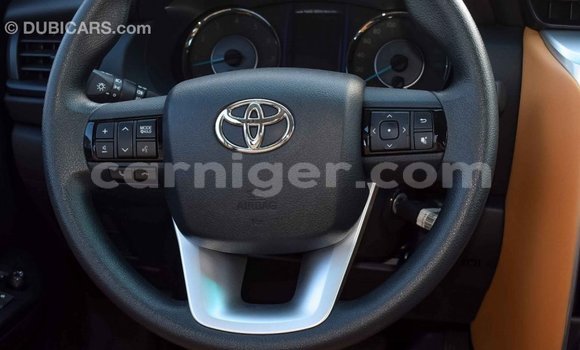 Acheter Import Voiture Toyota Fortuner Blanc à Import - Dubai, Agadez Acheter Import Voiture Toyota Fortuner Blanc à Import - Dubai, Agadez