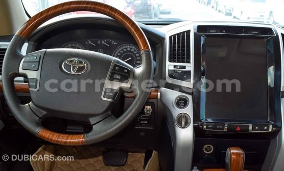 Acheter Import Utilitaire Toyota Land Cruiser Autre à Import - Dubai, Agadez Acheter Import Utilitaire Toyota Land Cruiser Autre à Import - Dubai, Agadez