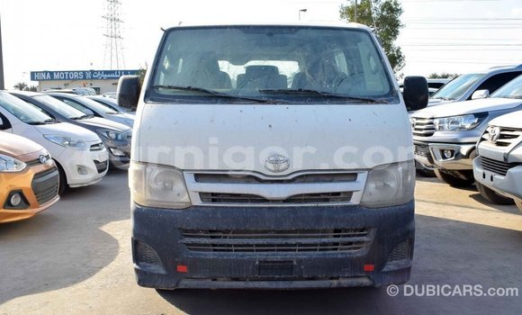 Buy Import Toyota Hiace White Car in Import - Dubai in Agadez Buy Import Toyota Hiace White Car in Import - Dubai in Agadez
