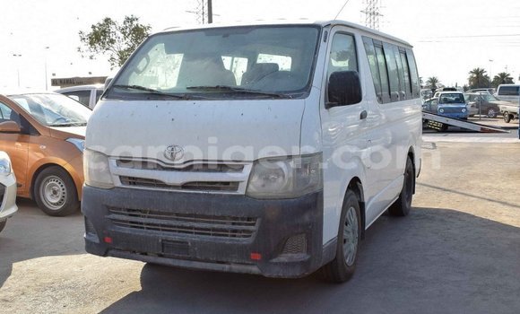 Buy Import Toyota Hiace White Car in Import - Dubai in Agadez Buy Import Toyota Hiace White Car in Import - Dubai in Agadez