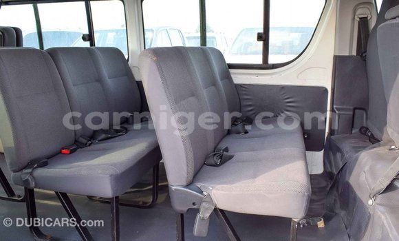 Buy Import Toyota Hiace White Car in Import - Dubai in Agadez Buy Import Toyota Hiace White Car in Import - Dubai in Agadez
