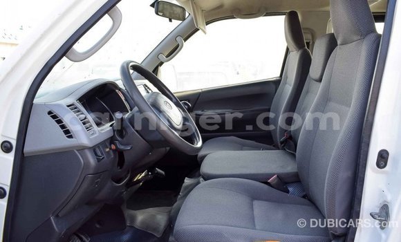 Buy Import Toyota Hiace White Car in Import - Dubai in Agadez Buy Import Toyota Hiace White Car in Import - Dubai in Agadez