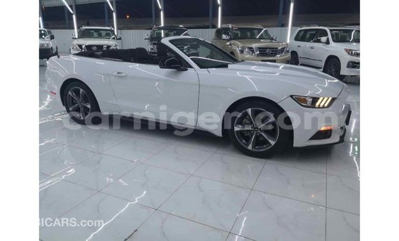 Buy Import Ford Mustang White Car in Import - Dubai in Agadez Buy Import Ford Mustang White Car in Import - Dubai in Agadez