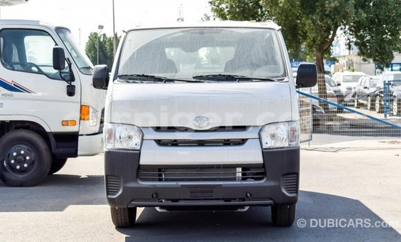 Buy Import Toyota Hiace White Car in Import - Dubai in Agadez Buy Import Toyota Hiace White Car in Import - Dubai in Agadez