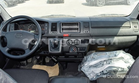 Buy Import Toyota Hiace White Car in Import - Dubai in Agadez Buy Import Toyota Hiace White Car in Import - Dubai in Agadez