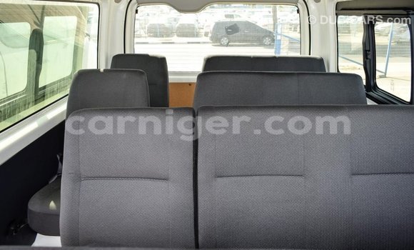 Buy Import Toyota Hiace White Car in Import - Dubai in Agadez Buy Import Toyota Hiace White Car in Import - Dubai in Agadez