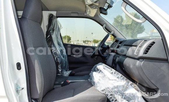 Buy Import Toyota Hiace White Car in Import - Dubai in Agadez Buy Import Toyota Hiace White Car in Import - Dubai in Agadez