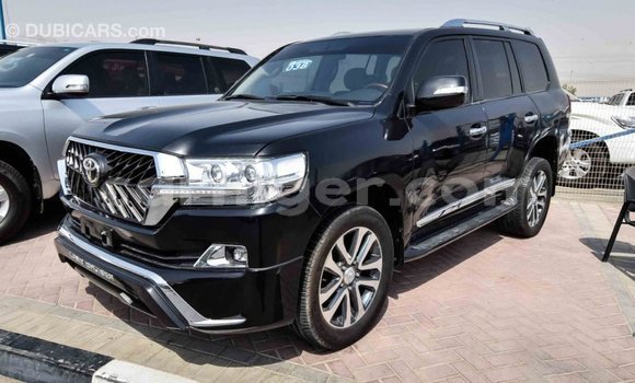 Sayi Imported Toyota Land Cruiser Black Babbar mota in Import - Dubai a Agadez Sayi Imported Toyota Land Cruiser Black Babbar mota in Import - Dubai a Agadez