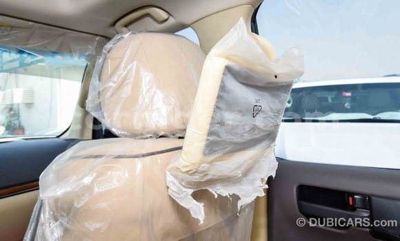 Buy Import Toyota Land Cruiser White Truck in Import - Dubai in Agadez Buy Import Toyota Land Cruiser White Truck in Import - Dubai in Agadez