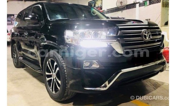 Buy Import Toyota Land Cruiser Black Truck in Import - Dubai in Agadez Buy Import Toyota Land Cruiser Black Truck in Import - Dubai in Agadez
