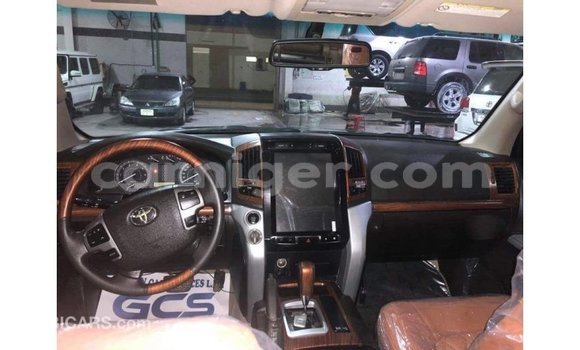 Buy Import Toyota Land Cruiser Black Truck in Import - Dubai in Agadez Buy Import Toyota Land Cruiser Black Truck in Import - Dubai in Agadez