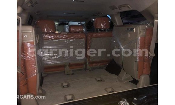 Buy Import Toyota Land Cruiser Black Truck in Import - Dubai in Agadez Buy Import Toyota Land Cruiser Black Truck in Import - Dubai in Agadez