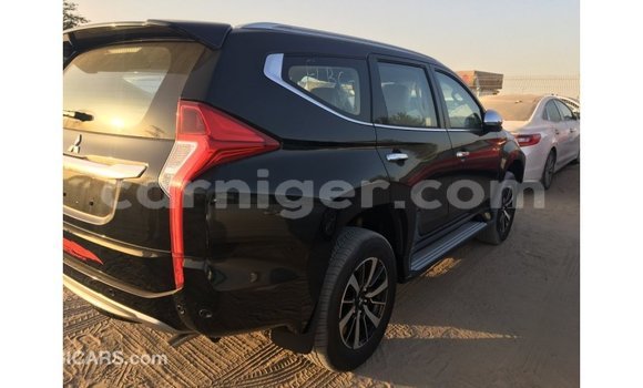 Buy Import Mitsubishi Montero Black Car in Import - Dubai in Agadez