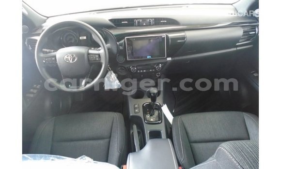Buy Import Toyota Hilux White Car in Import - Dubai in Agadez Buy Import Toyota Hilux White Car in Import - Dubai in Agadez
