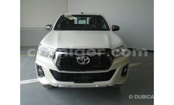 Buy Import Toyota Hilux White Car in Import - Dubai in Agadez Buy Import Toyota Hilux White Car in Import - Dubai in Agadez