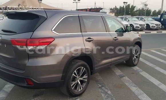 Buy Import Toyota Highlander Other Car in Import - Dubai in Agadez Buy Import Toyota Highlander Other Car in Import - Dubai in Agadez