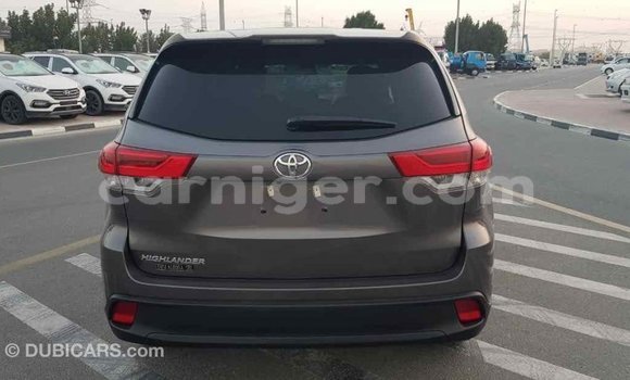 Buy Import Toyota Highlander Other Car in Import - Dubai in Agadez Buy Import Toyota Highlander Other Car in Import - Dubai in Agadez