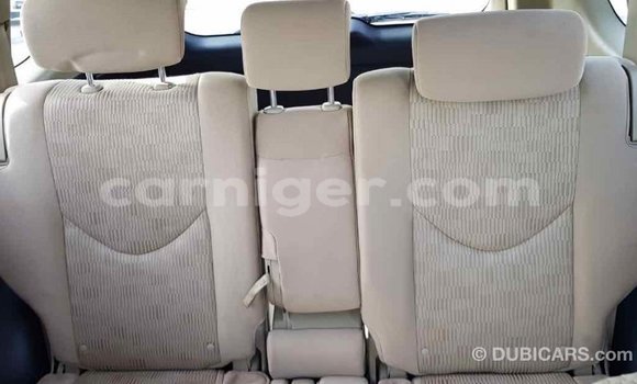 اشتري Imported Toyota RAV4 Other سيارة في Import - Dubai في أغاديز اشتري Imported Toyota RAV4 Other سيارة في Import - Dubai في أغاديز