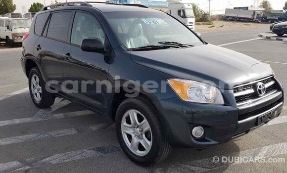 Buy Import Toyota RAV4 Green Car in Import - Dubai in Agadez Buy Import Toyota RAV4 Green Car in Import - Dubai in Agadez