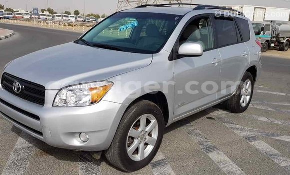 Acheter Import Voiture Toyota RAV4 Autre à Import - Dubai, Agadez Acheter Import Voiture Toyota RAV4 Autre à Import - Dubai, Agadez