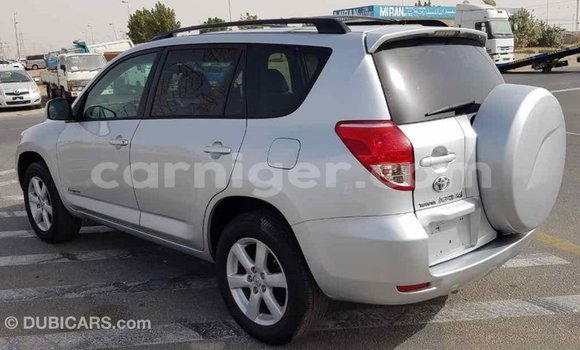 Acheter Import Voiture Toyota RAV4 Autre à Import - Dubai, Agadez Acheter Import Voiture Toyota RAV4 Autre à Import - Dubai, Agadez