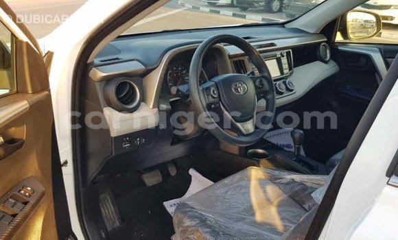 Buy Import Toyota RAV4 White Car in Import - Dubai in Agadez Buy Import Toyota RAV4 White Car in Import - Dubai in Agadez
