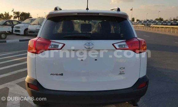 Buy Import Toyota RAV4 White Car in Import - Dubai in Agadez Buy Import Toyota RAV4 White Car in Import - Dubai in Agadez