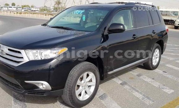 Acheter Import Voiture Toyota Highlander Noir à Import - Dubai, Agadez Acheter Import Voiture Toyota Highlander Noir à Import - Dubai, Agadez