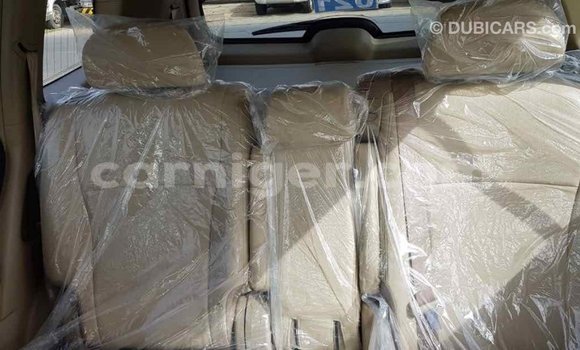 Acheter Import Voiture Toyota Highlander Noir à Import - Dubai, Agadez Acheter Import Voiture Toyota Highlander Noir à Import - Dubai, Agadez