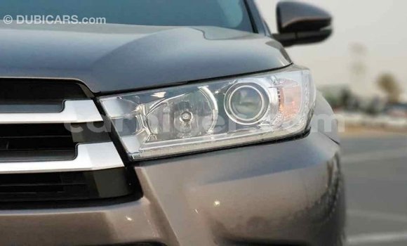 Buy Import Toyota Highlander Other Car in Import - Dubai in Agadez Buy Import Toyota Highlander Other Car in Import - Dubai in Agadez