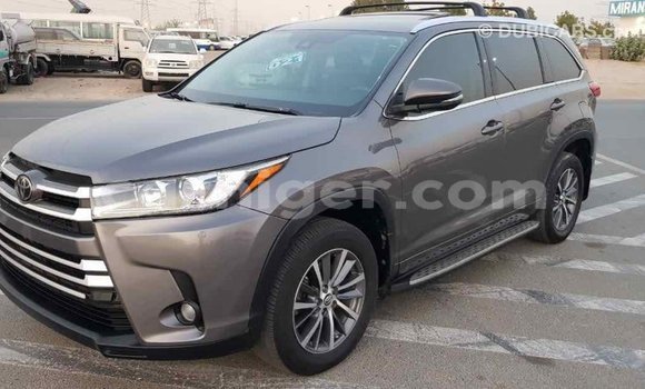 Buy Import Toyota Highlander Other Car in Import - Dubai in Agadez Buy Import Toyota Highlander Other Car in Import - Dubai in Agadez