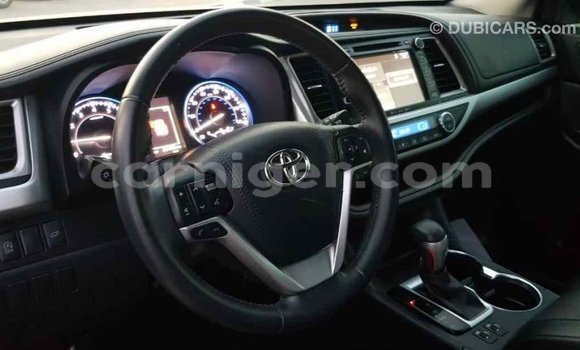Buy Import Toyota Highlander Other Car in Import - Dubai in Agadez Buy Import Toyota Highlander Other Car in Import - Dubai in Agadez