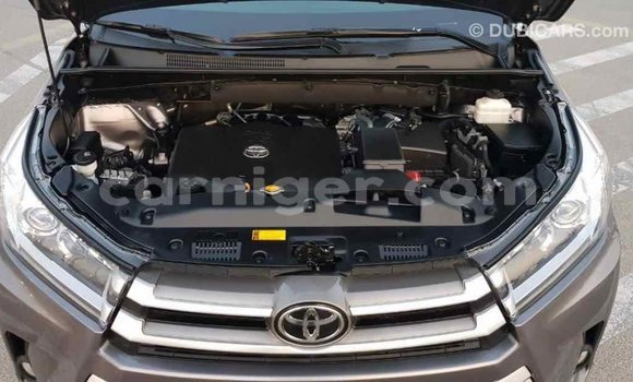 Buy Import Toyota Highlander Other Car in Import - Dubai in Agadez Buy Import Toyota Highlander Other Car in Import - Dubai in Agadez