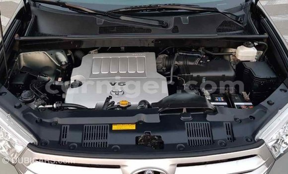 Buy Import Toyota Highlander Green Car in Import - Dubai in Agadez Buy Import Toyota Highlander Green Car in Import - Dubai in Agadez