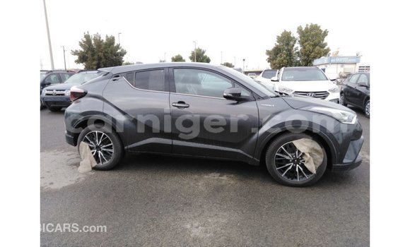 Acheter Import Voiture Toyota C-HR Autre à Import - Dubai, Agadez Acheter Import Voiture Toyota C-HR Autre à Import - Dubai, Agadez