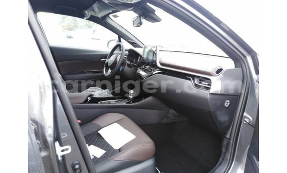 Acheter Import Voiture Toyota C-HR Autre à Import - Dubai, Agadez Acheter Import Voiture Toyota C-HR Autre à Import - Dubai, Agadez