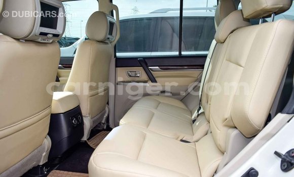 Buy Import Mitsubishi Pajero White Car in Import - Dubai in Agadez Buy Import Mitsubishi Pajero White Car in Import - Dubai in Agadez