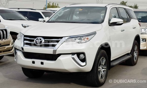 Acheter Import Voiture Toyota Fortuner Blanc à Import - Dubai, Agadez Acheter Import Voiture Toyota Fortuner Blanc à Import - Dubai, Agadez