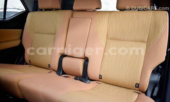 Acheter Import Voiture Toyota Fortuner Blanc à Import - Dubai, Agadez Acheter Import Voiture Toyota Fortuner Blanc à Import - Dubai, Agadez
