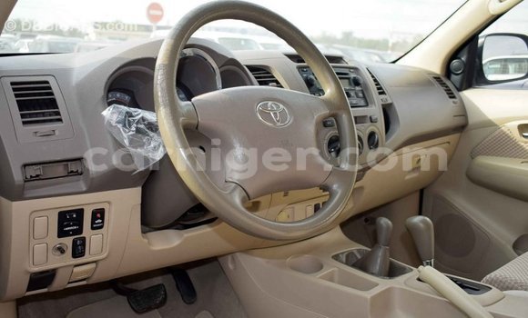 Sayi Imported Toyota Fortuner White Mota in Import - Dubai a Agadez Sayi Imported Toyota Fortuner White Mota in Import - Dubai a Agadez