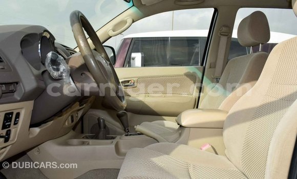 Sayi Imported Toyota Fortuner White Mota in Import - Dubai a Agadez Sayi Imported Toyota Fortuner White Mota in Import - Dubai a Agadez