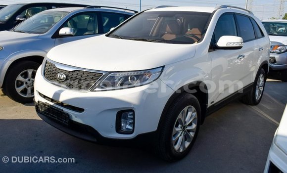 Sayi Imported Kia Sorento White Mota in Import - Dubai a Agadez Sayi Imported Kia Sorento White Mota in Import - Dubai a Agadez