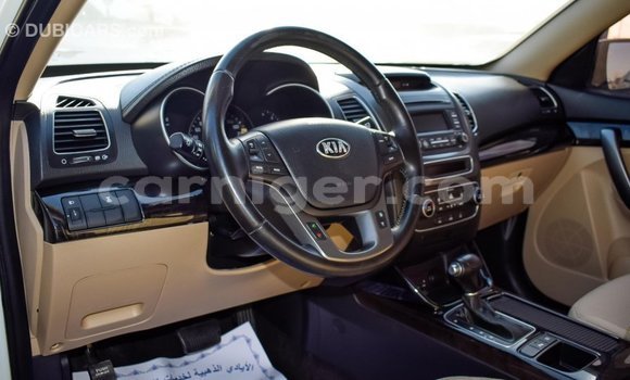 Sayi Imported Kia Sorento White Mota in Import - Dubai a Agadez Sayi Imported Kia Sorento White Mota in Import - Dubai a Agadez