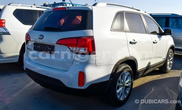 Sayi Imported Kia Sorento White Mota in Import - Dubai a Agadez Sayi Imported Kia Sorento White Mota in Import - Dubai a Agadez