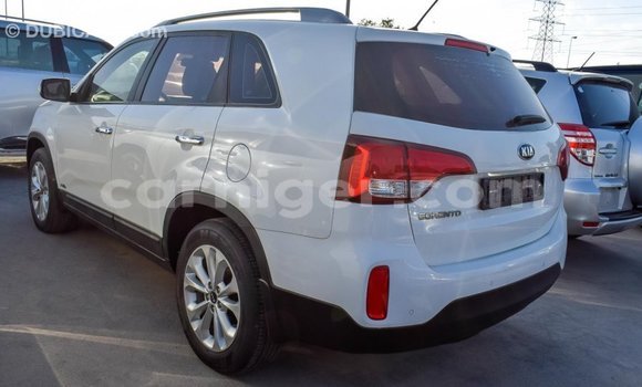 Sayi Imported Kia Sorento White Mota in Import - Dubai a Agadez Sayi Imported Kia Sorento White Mota in Import - Dubai a Agadez