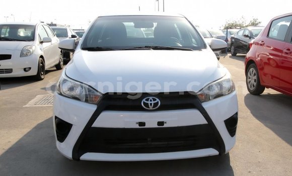 Sayi Imported Toyota Yaris White Mota in Import - Dubai a Agadez Sayi Imported Toyota Yaris White Mota in Import - Dubai a Agadez