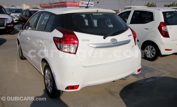 Sayi Imported Toyota Yaris White Mota in Import - Dubai a Agadez Sayi Imported Toyota Yaris White Mota in Import - Dubai a Agadez