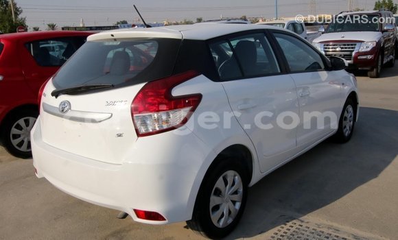 Sayi Imported Toyota Yaris White Mota in Import - Dubai a Agadez Sayi Imported Toyota Yaris White Mota in Import - Dubai a Agadez