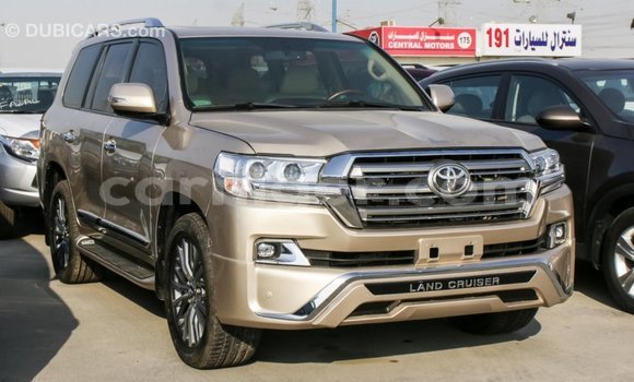 Buy Import Toyota Land Cruiser Other Truck in Import - Dubai in Agadez Buy Import Toyota Land Cruiser Other Truck in Import - Dubai in Agadez