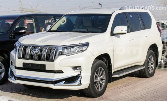 Sayi Imported Toyota Prado White Mota in Import - Dubai a Agadez Sayi Imported Toyota Prado White Mota in Import - Dubai a Agadez